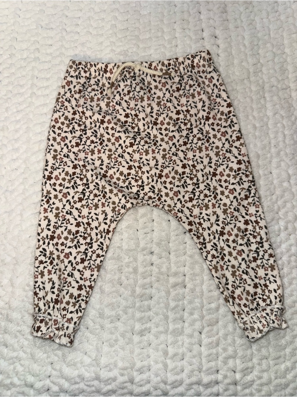 Jessica Simpson Cream Floral Drawstring Harem Pants